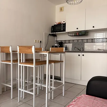 Appartement Petit Chez Moi Avec Parking Nîmes