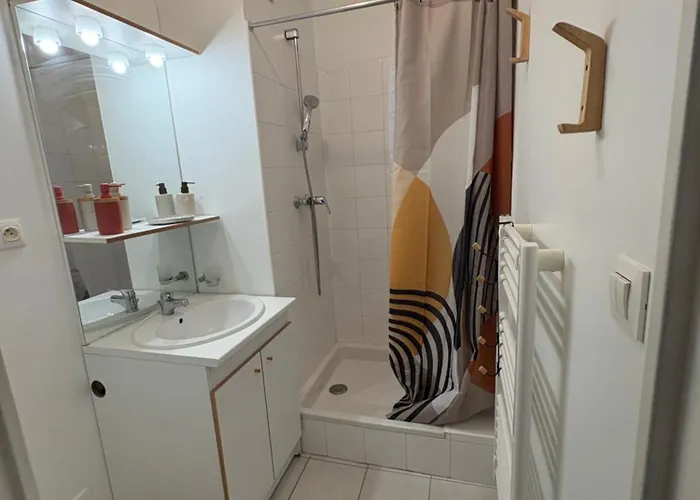 Lägenhet Petit Chez Moi Avec Parking *