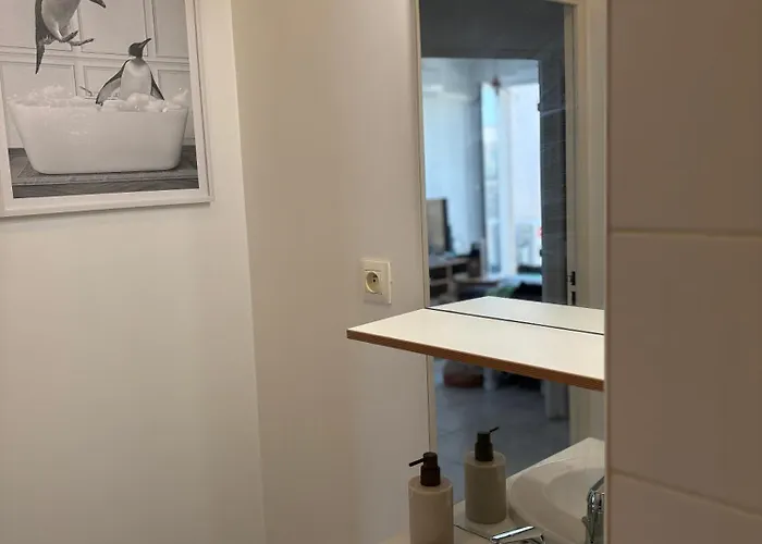 Petit Chez Moi Avec Parking Nîmes